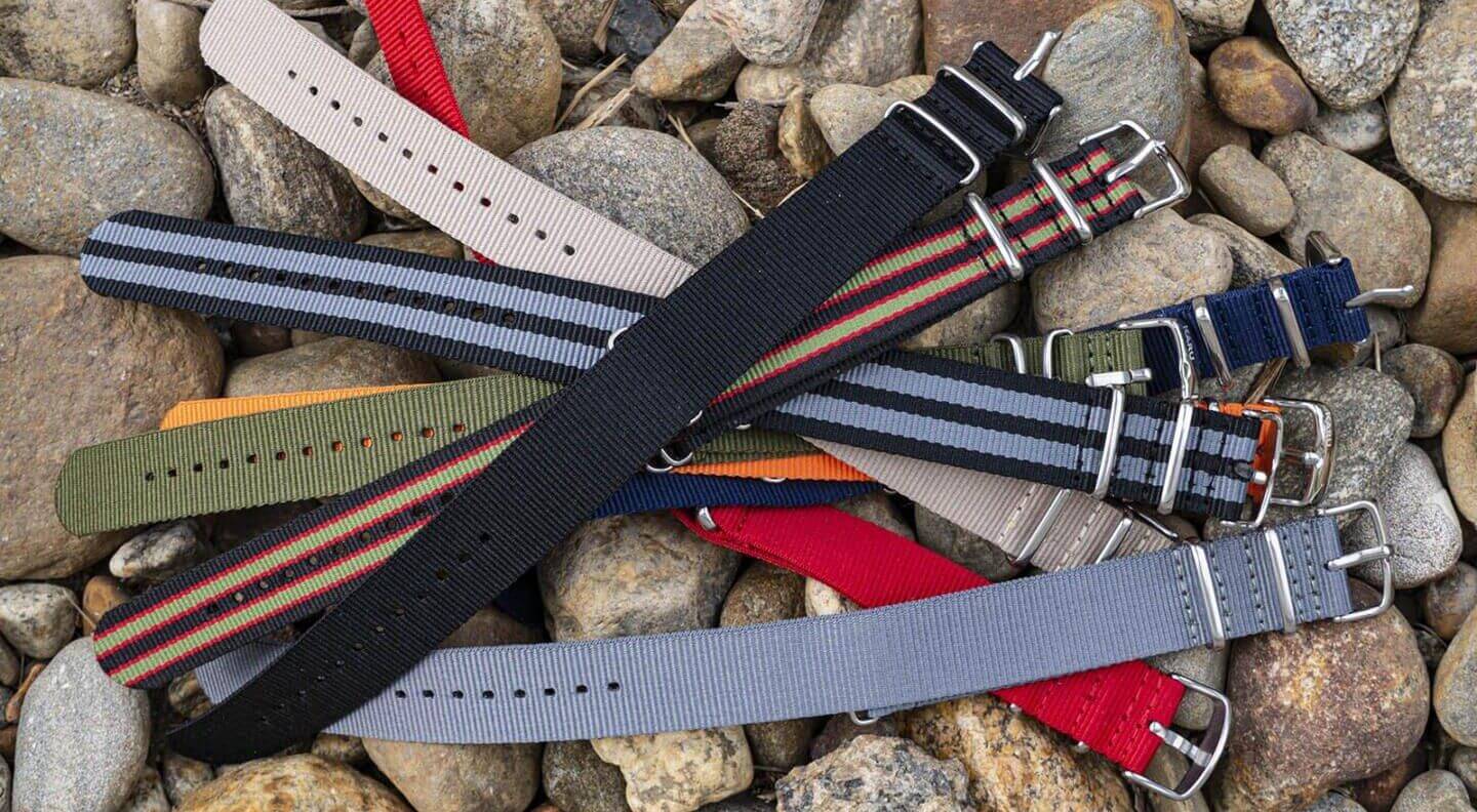 KARU Kellon Rannekkeet