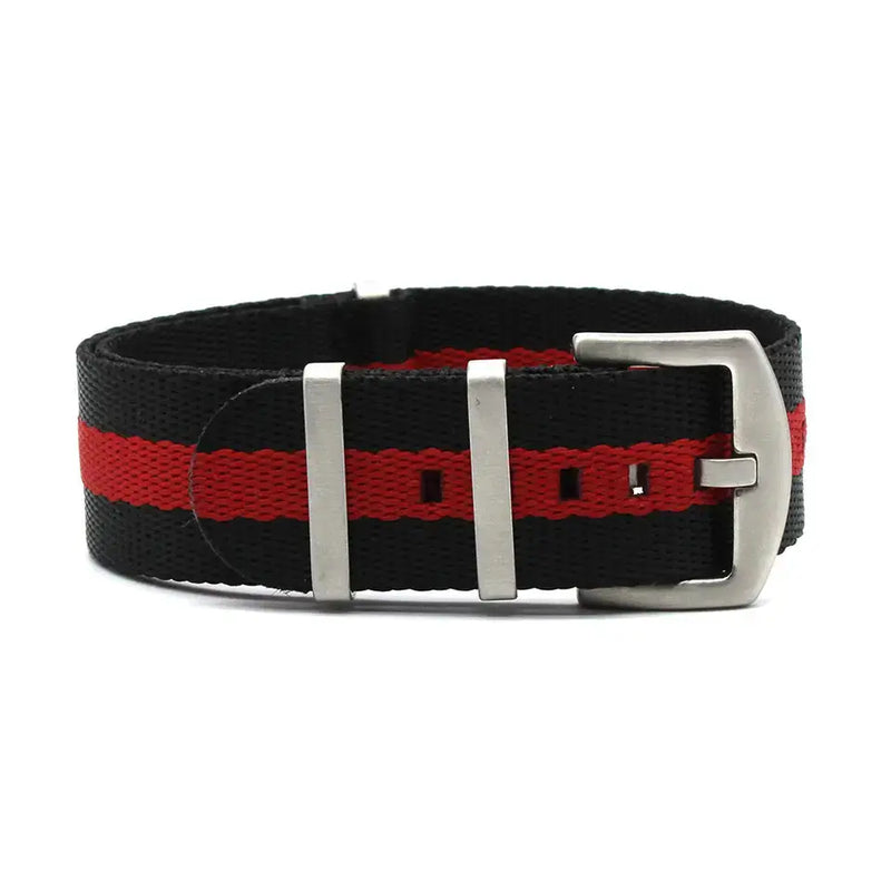 Karu_Natoranneke_seatbelt_musta_punainen