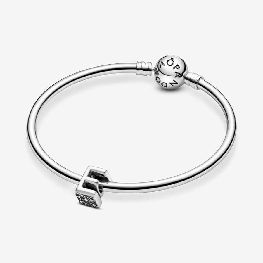 Pandora Kirjain E Charm Hela 797459