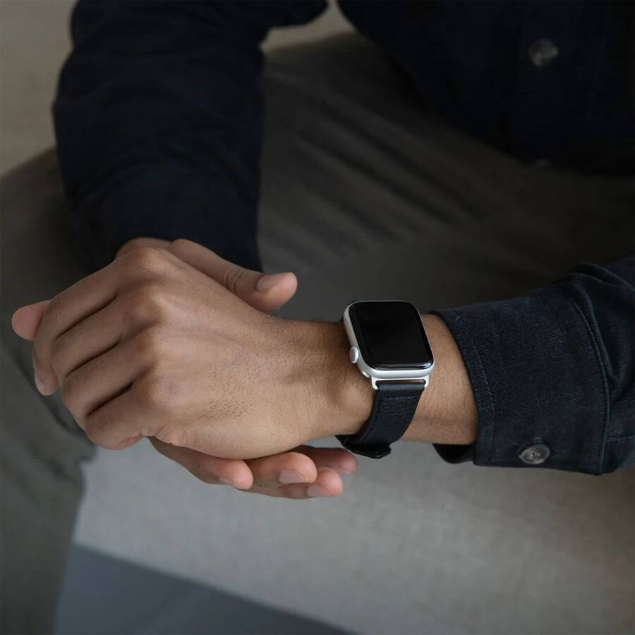 Aarni Hirvennahkainen Apple Watch ranneke musta