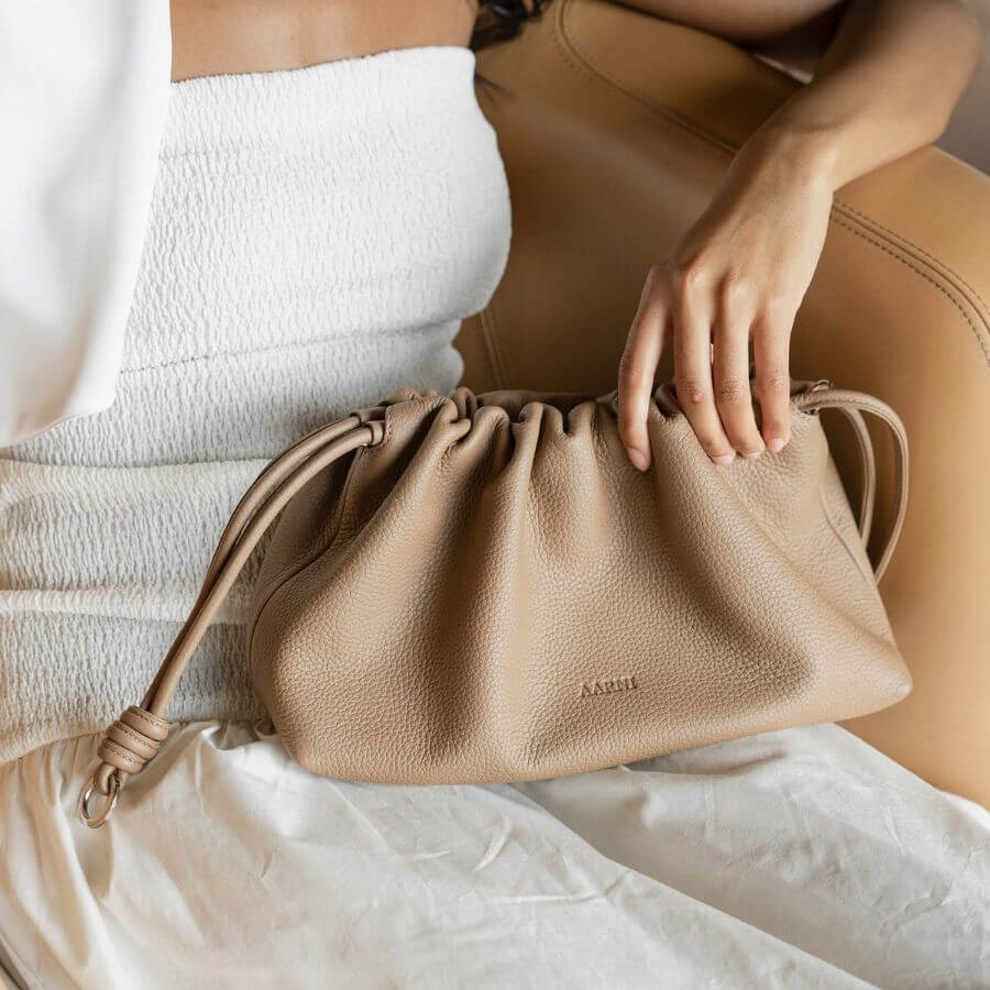 Aarni Linne Hirvennahkainen Clutch-laukku