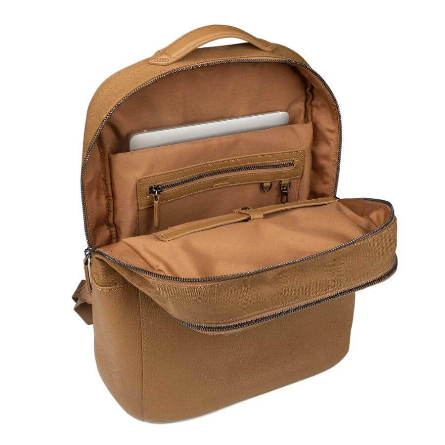 Aarni Athos Selkäreppu