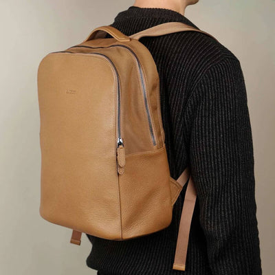 Aarni Athos Selkäreppu