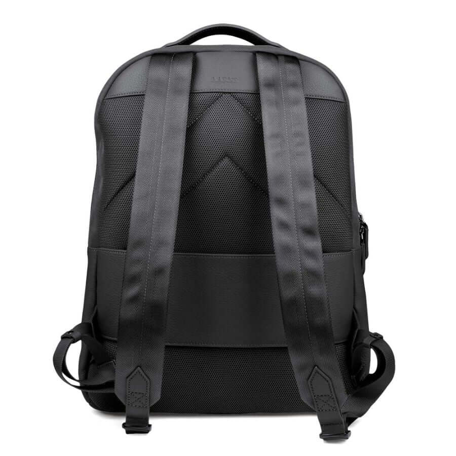 Aarni Athos Selkäreppu