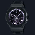 Casio G-Shock Full Metal GMC-B2100D-2AER mustekellon lähellä oleva kuva, jossa on moderni ja tyylikäs muotoilu.
