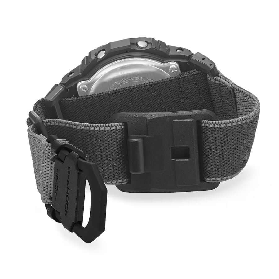 Casio G-Shock Rannekello DW-5600MNC-1ER
