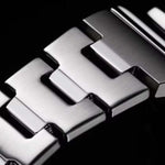 Casio G-Shock Rannekello GM-2110D-8AER