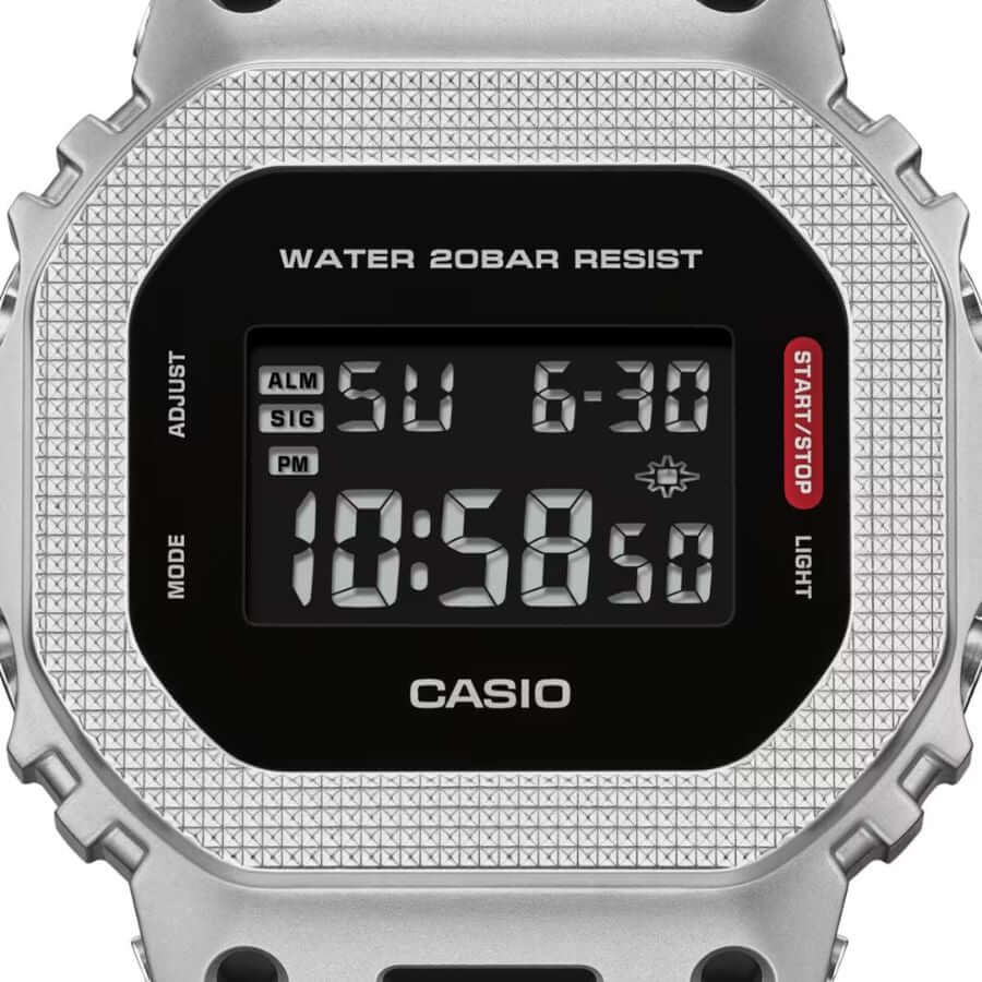 Casio G-Shock Rannekello GM-5600M-1ER