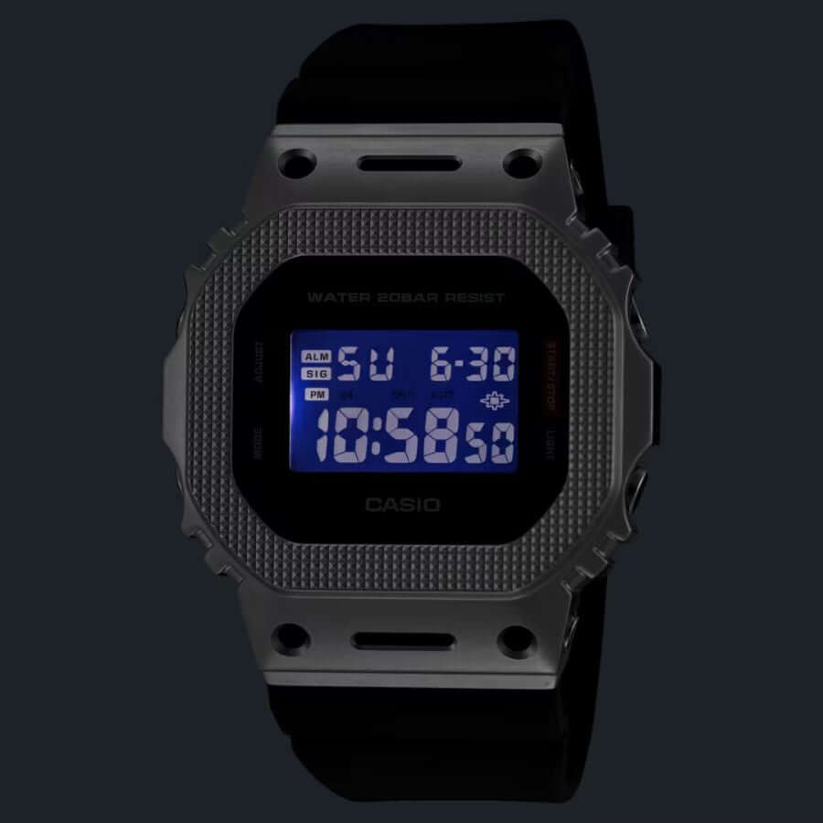 Casio G-Shock Rannekello GM-5600M-1ER