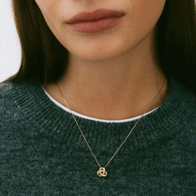 Edblad_Infinity_Knot_Necklace_129857