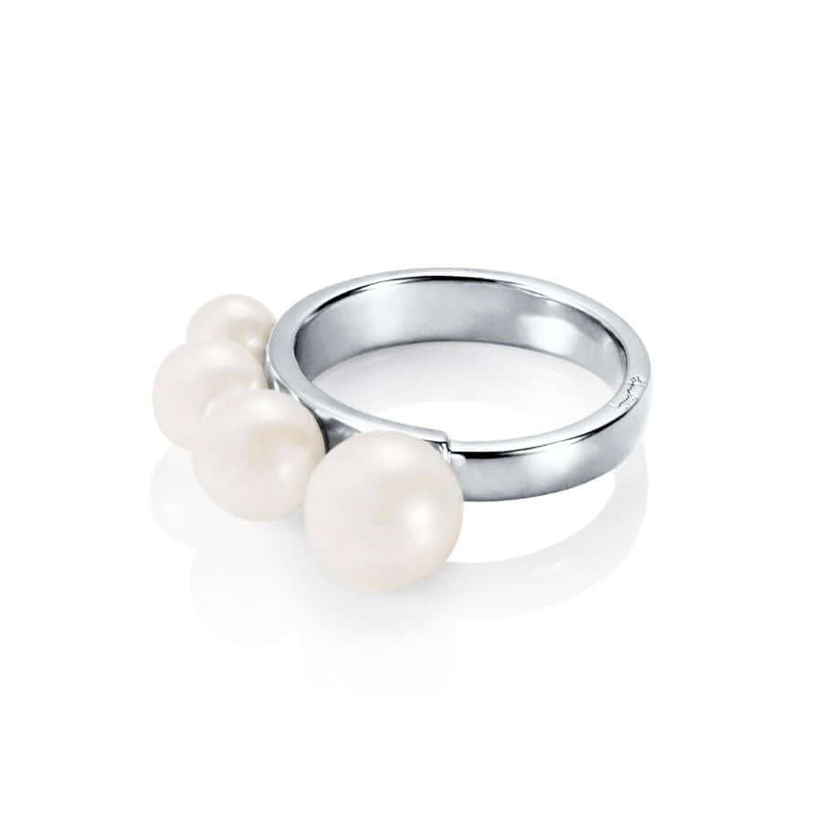 Efva Attling Strings Of Pearls Sormus 13-100-02402