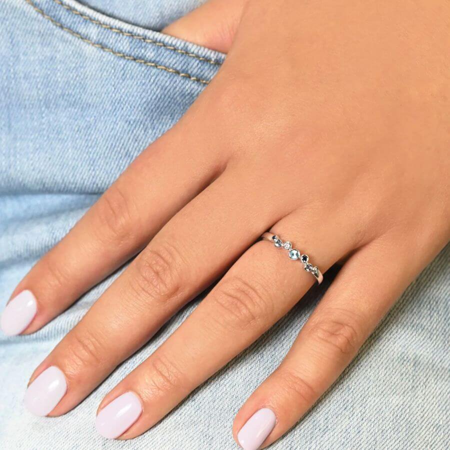 Festive Drop Blue Timanttisormus 644-015B