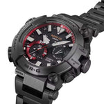 Casio G-Shock Frogman MRG-BF1000B-1AD mustekello, jossa on titaanikomponentit ja huomattavat vesitiiviyden ominaisuudet.