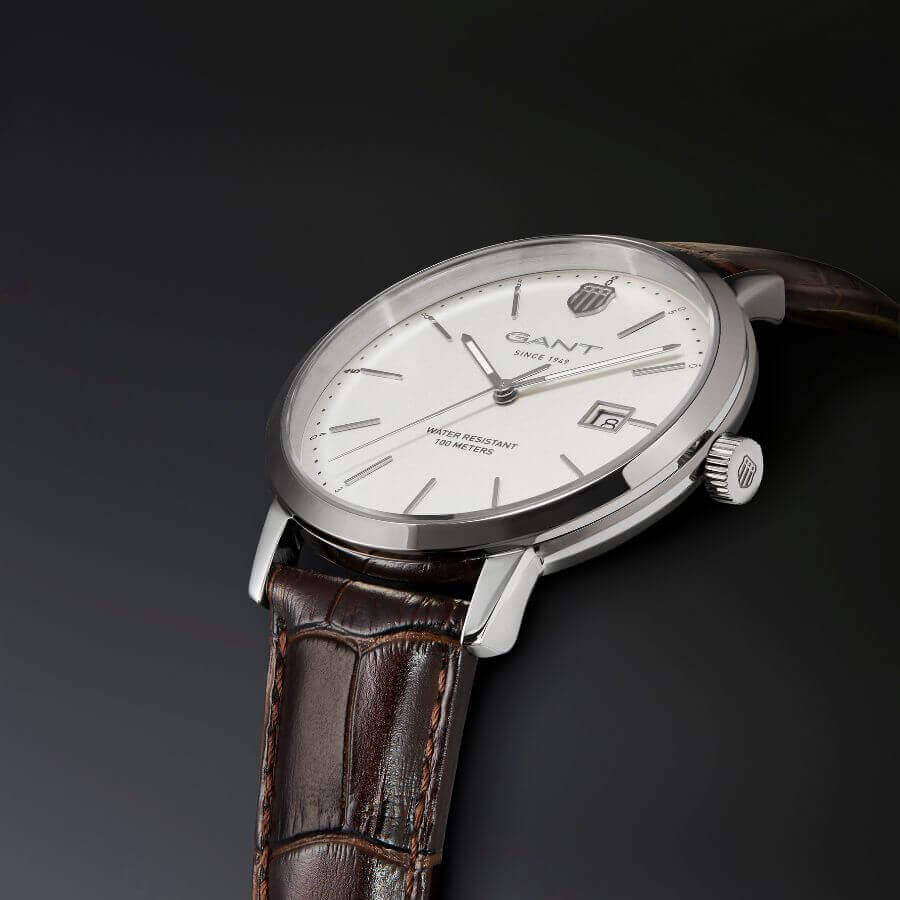 GANT Prestige GP266 Kello P266001 tyylikäs rannekello, ruostumattomasta teräksestä ja ruskeasta nahkasta.