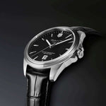 GANT Prestige GP316 Kello P316001 musta kellotaulu ja nahkaranneke tyylillä