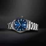 GANT Prestige GP415 Kello P415002 ruostumattomasta teräksestä, sininen kellotaulu ja moderni muotoilu.