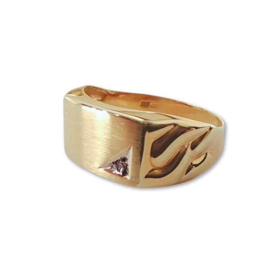 Kultainen kantasormus timantilla 9016