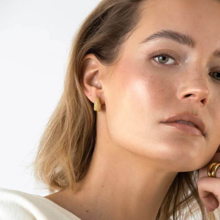 Mockberg Honey Medium Korvarenkaat MO149