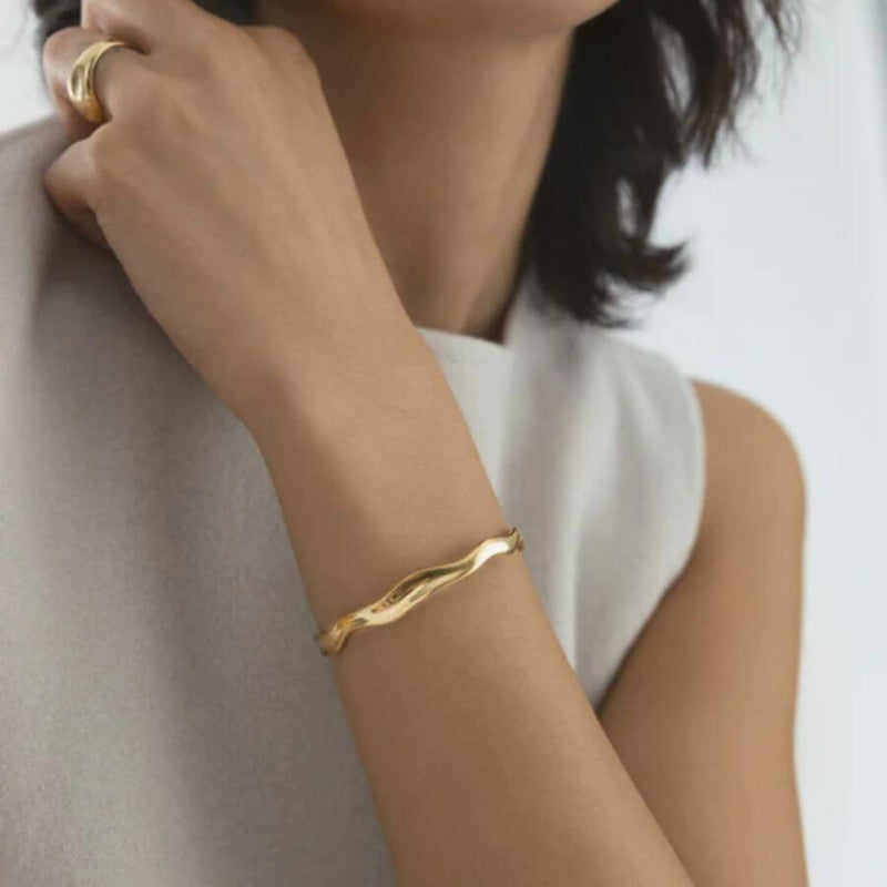 Mockberg Wavy Bolded Cuff Rannekoru MB0173