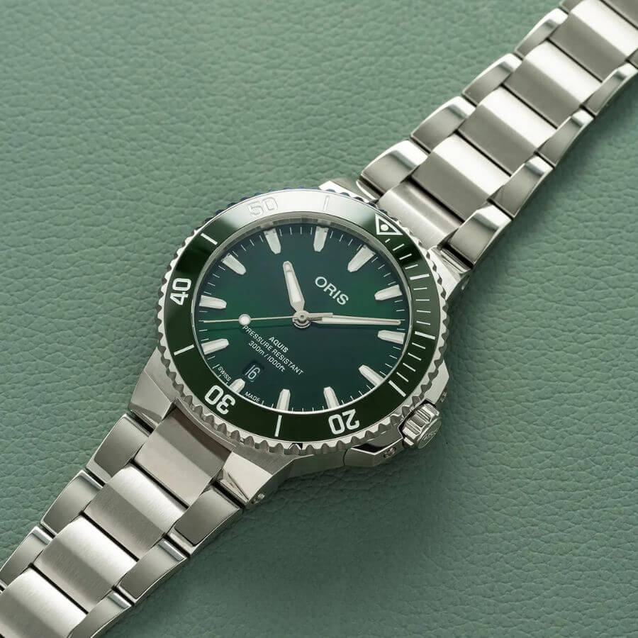 Oris Aquis Date Rannekello 01 733 7787 4157-07 8 22 04PEB