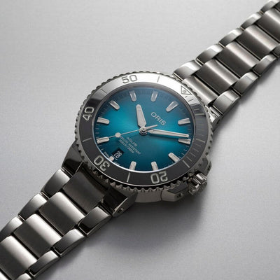 Oris Aquis Date kello 01-733-7732-41555