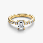 Pandora Rectangular Sparkling Sormus 164506C01