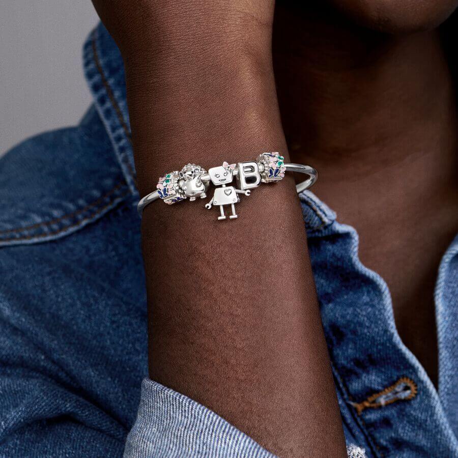 Pandora Kirjain B Charm Hela 797456