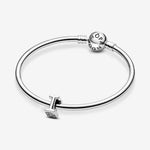 Pandora Kirjain I Charm Hela 797463