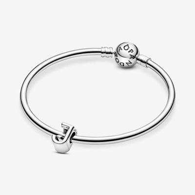 Pandora Kirjain J Charm Hela 797464