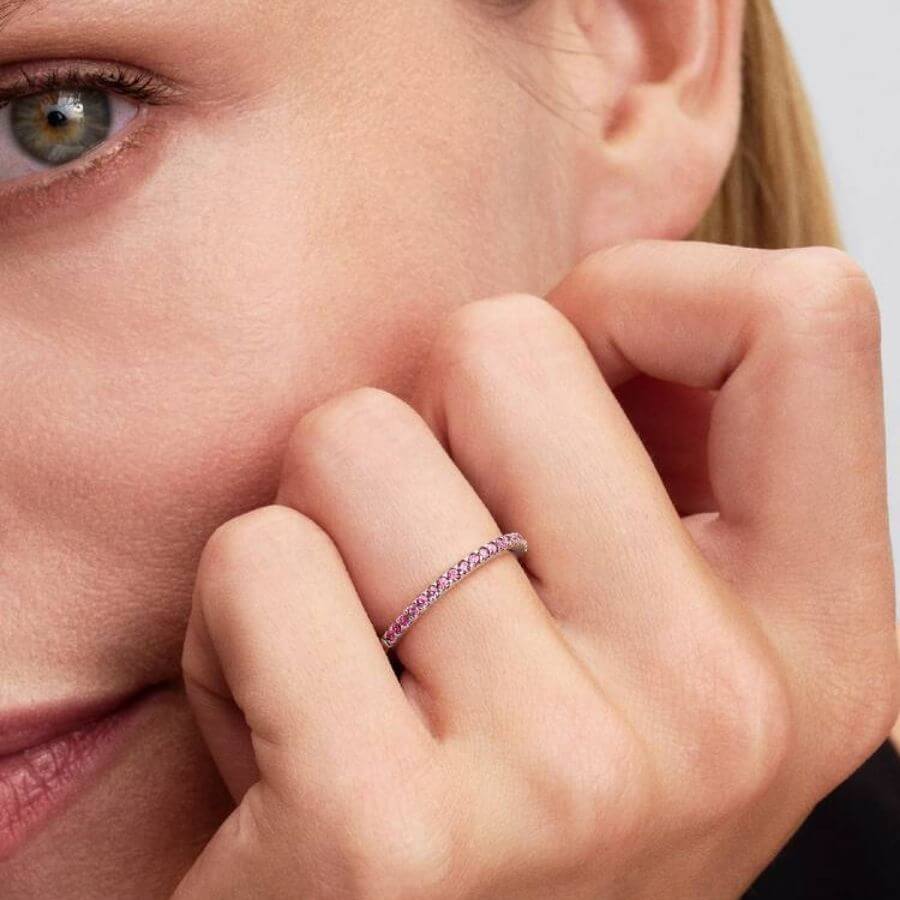 Pandora Sparkling Pink Sormus 192999C02