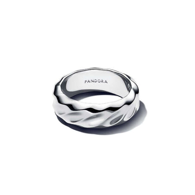 Pandora Essence Rippled  Wide Sormus 193886C00