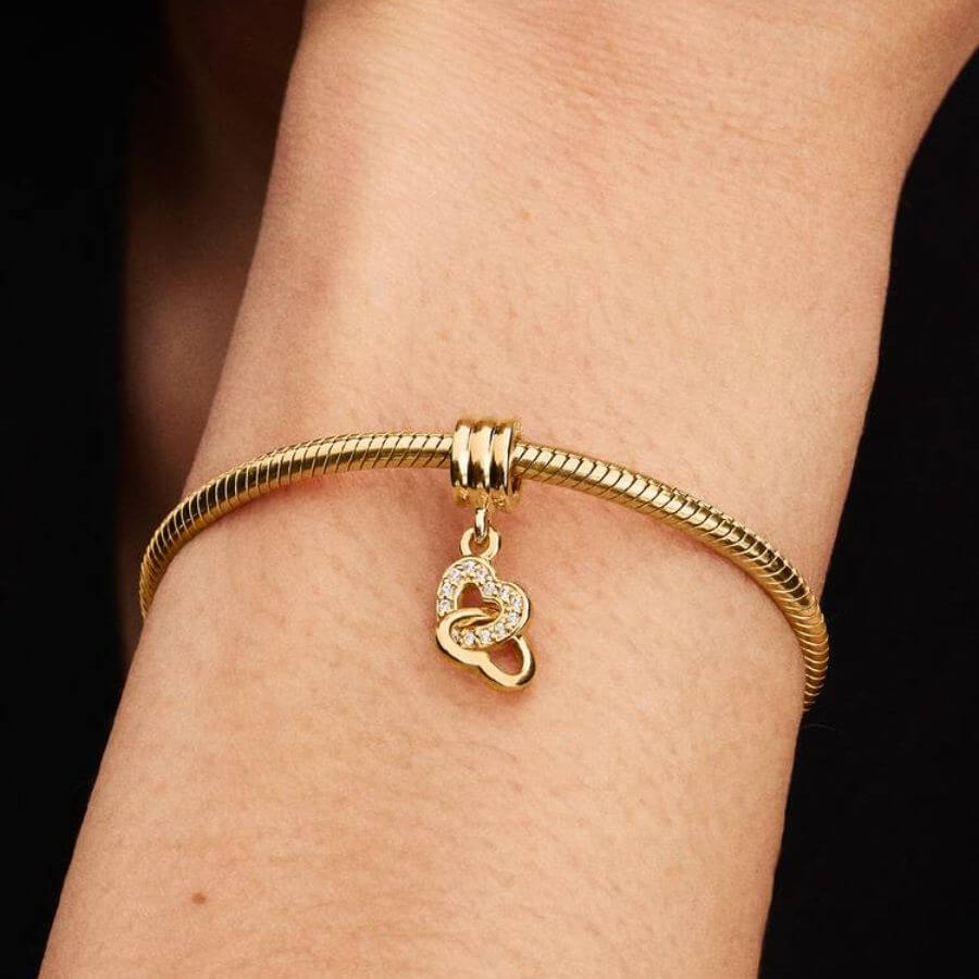 Pandora Yhdistyneet Sydämet Charm Hela 761242C01