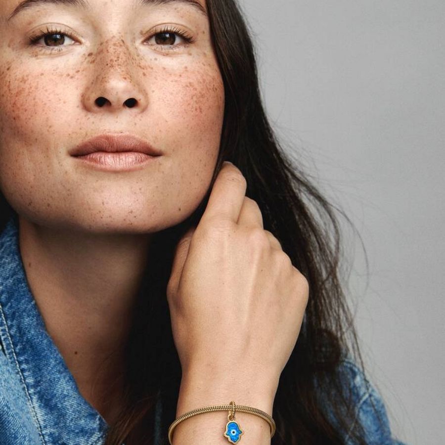 Pandora Opaalinhohtoinen Hamsan Käsi Charm Hela 762699C01