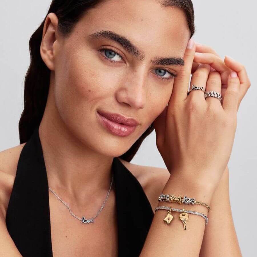 Pandora Besos Charm Hela 764422C00