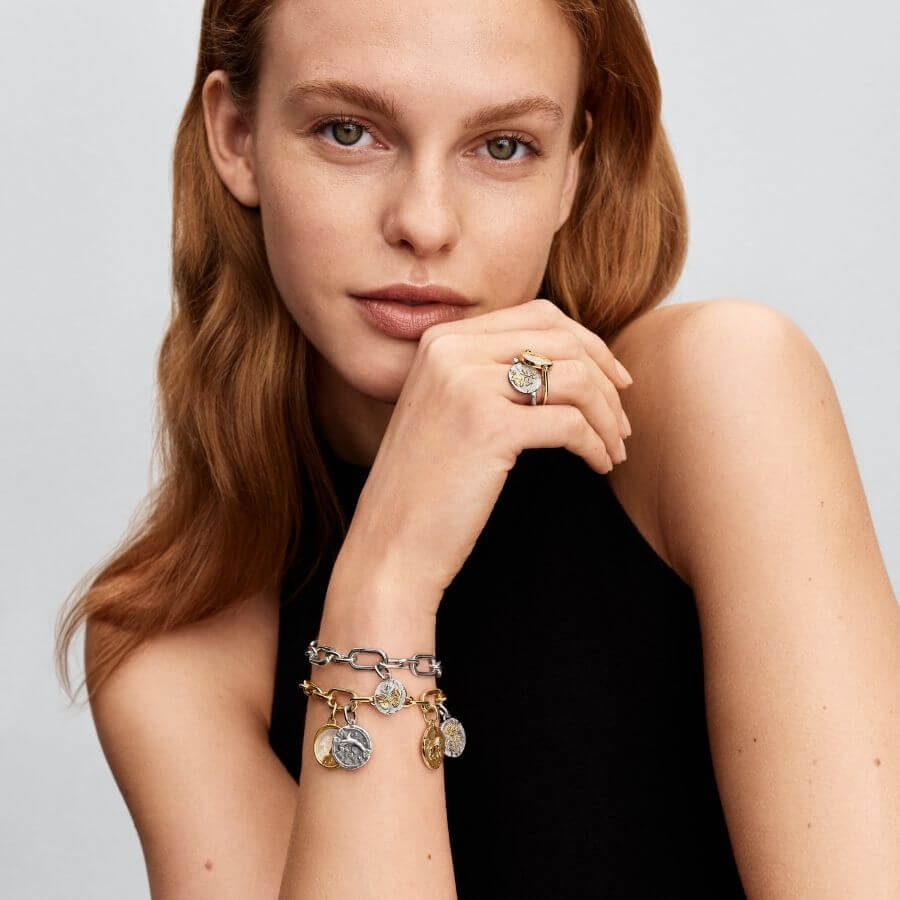 Pandora ME Heinä Medallion Charm Hela 764804C01