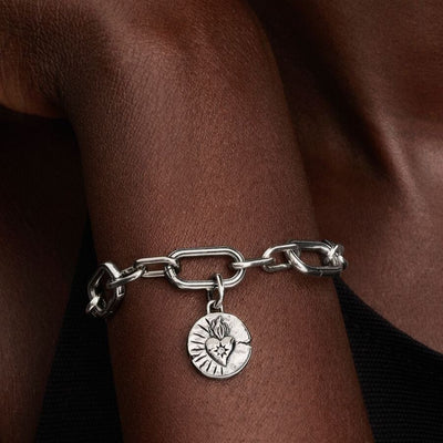 Pandora Medallion Heart Charm Hela 793975C01