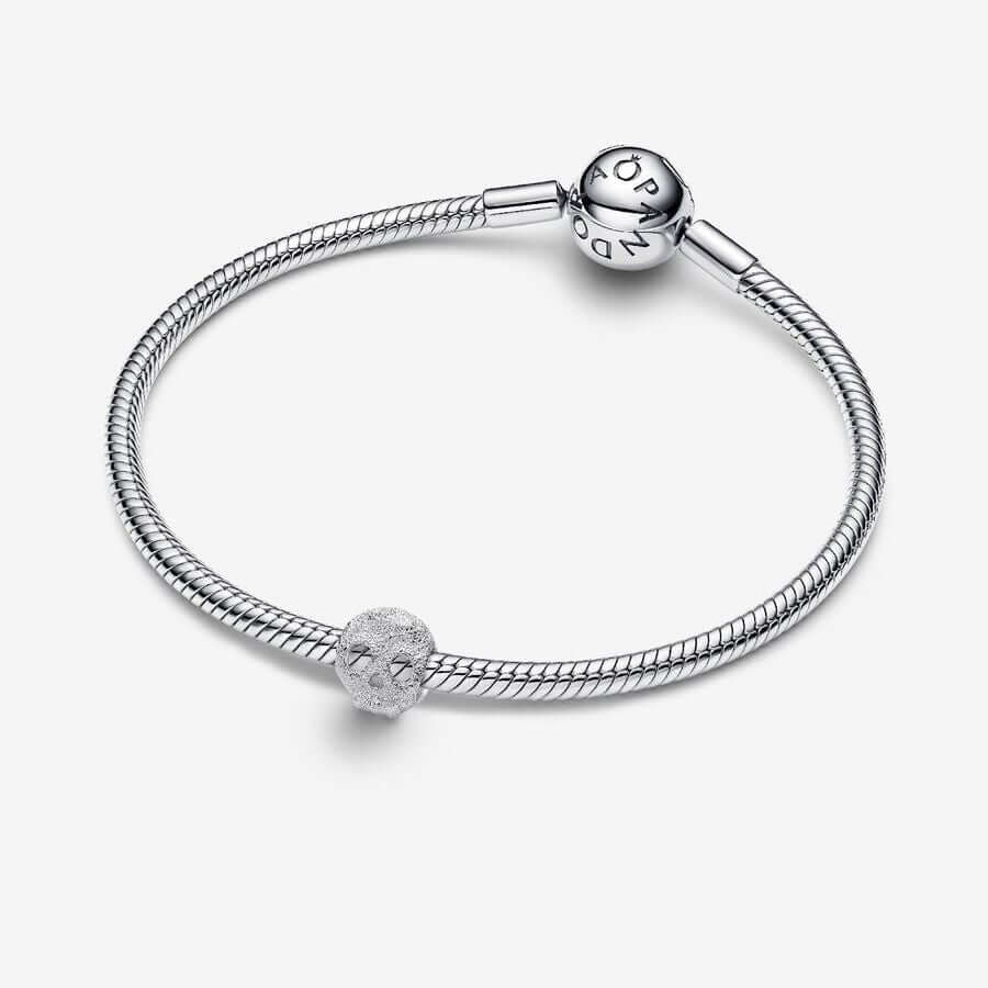 Pandora Teksturoitu Pääkallo Charm Hela 794040C00