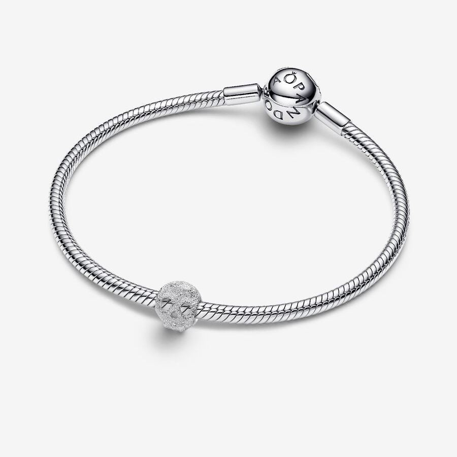 Pandora Teksturoitu Pääkallo Charm Hela 794040C00