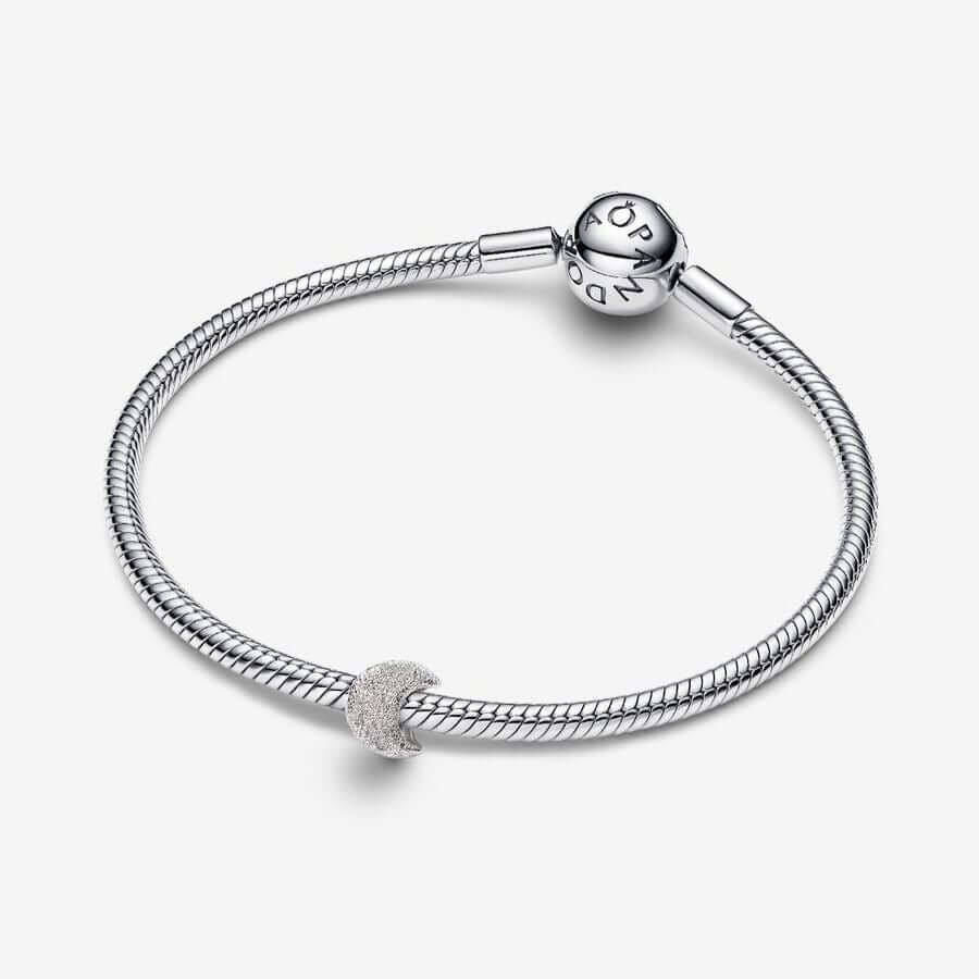 Pandora Teksturoitu Kuu Mini Charm Hela 794054C00