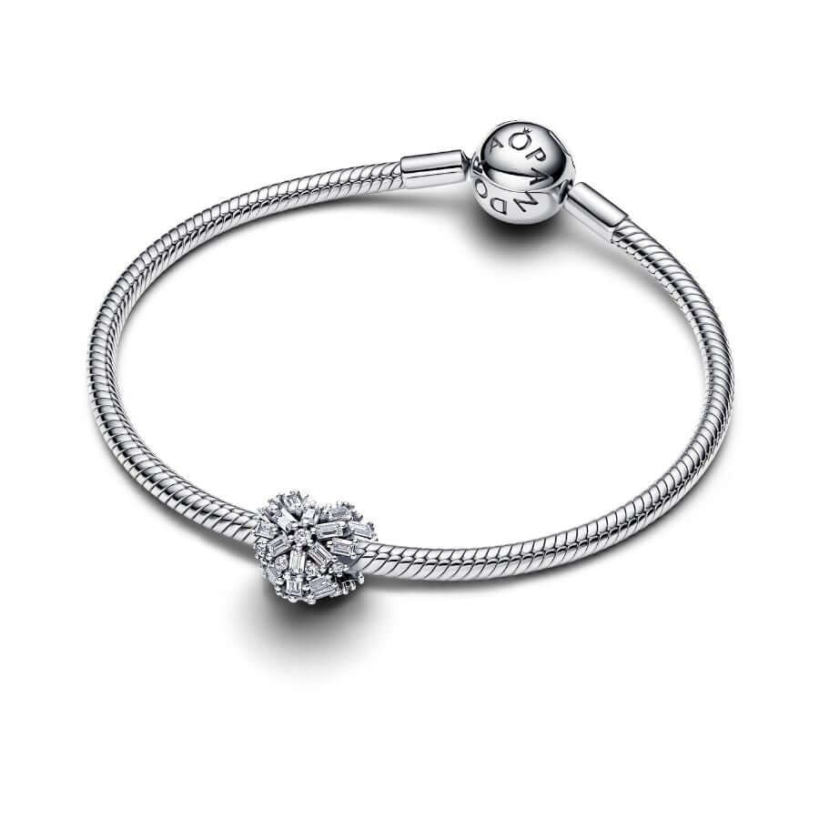 Pandora Sydän Charm Hela 794240C01