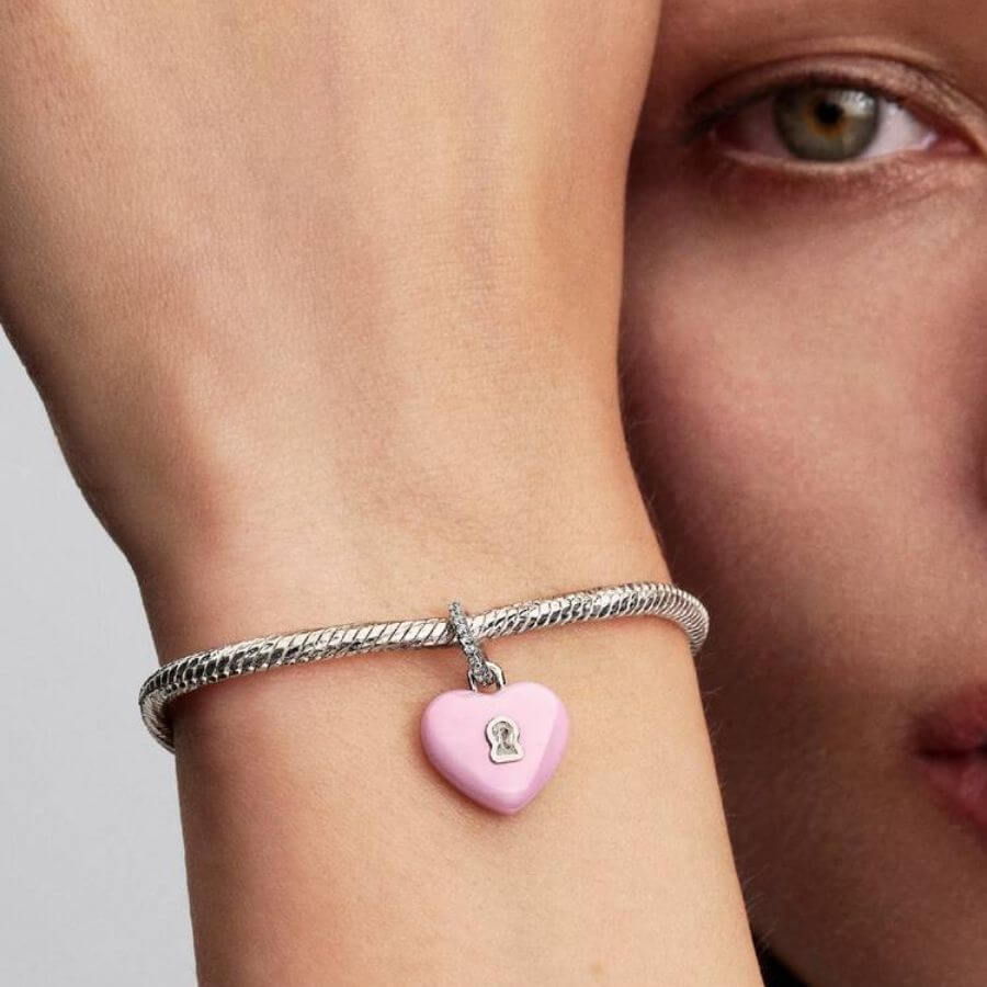 Pandora Sydän Riippulukko Charm Hela 794424C01