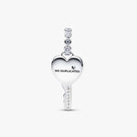 Pandora Sydän Avain Charm Hela 794427C01