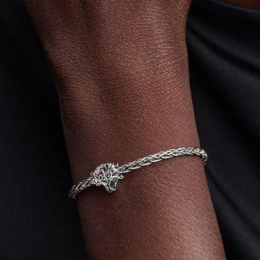 Pandora Family Tree Charm Hela 794486C01 add-on for elegant wrist jewelry showcasing tree design