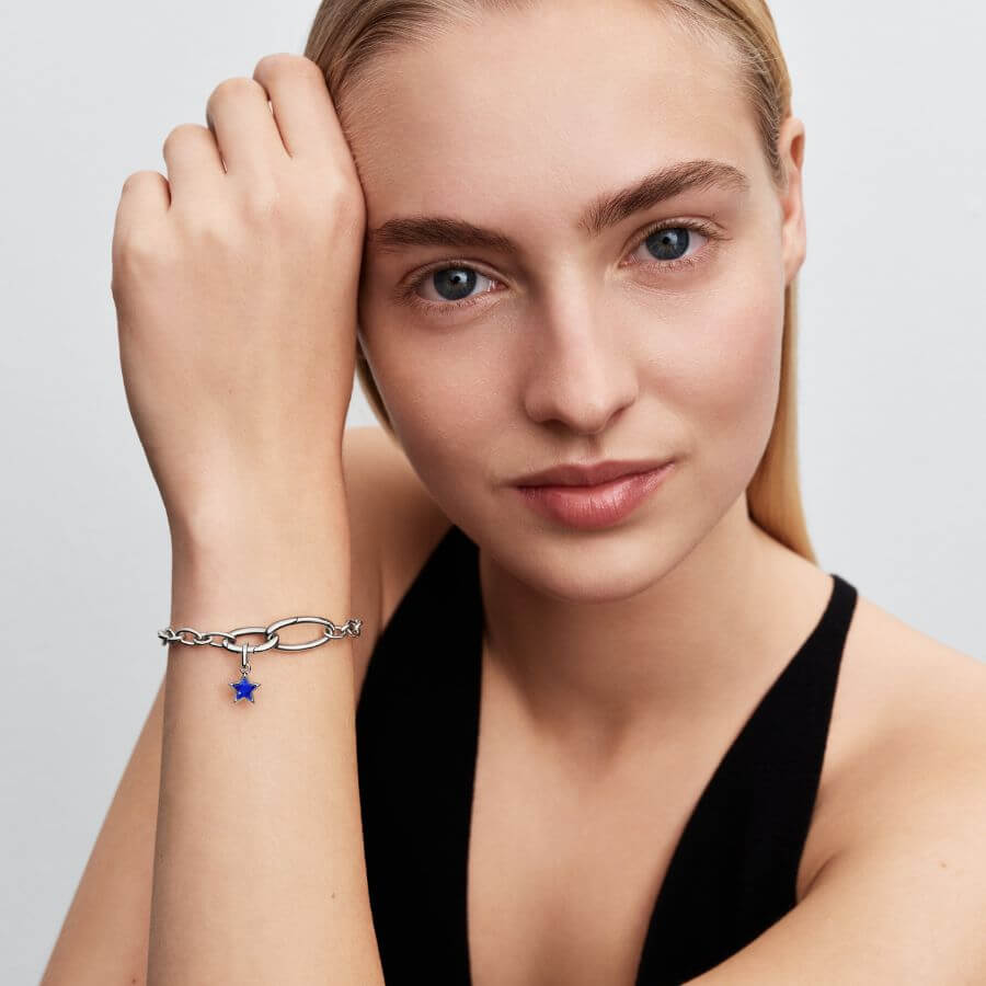 Pandora ME Sininen Tähti Charm Hela 794613C01