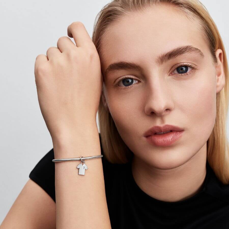 Pandora Kaiverrettava Pelipaita Charm Hela 794708C01