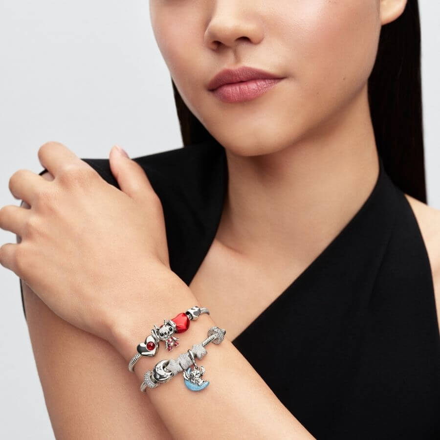 Pandora Disney Stitch Pimeässä Hohtava Kuu Hela 795022C01