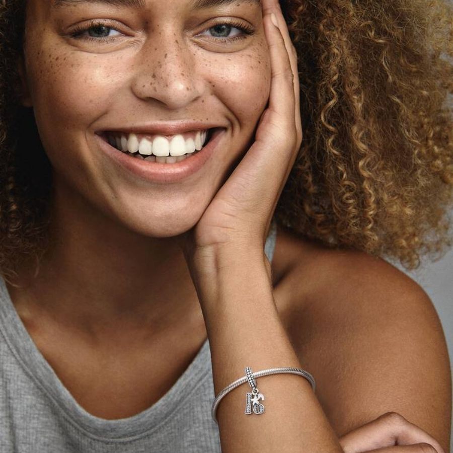 Pandora 16th Celebration Charm Hela 797261CZ