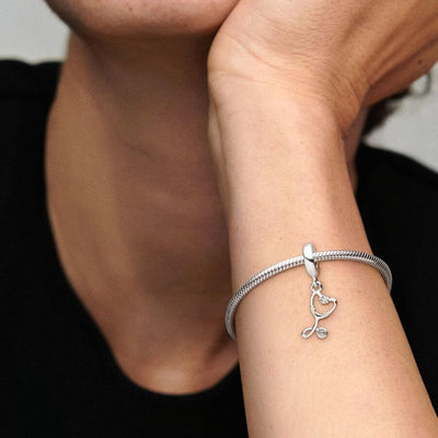 Pandora Sydän Stetoskooppi Charm Hela 799072C01