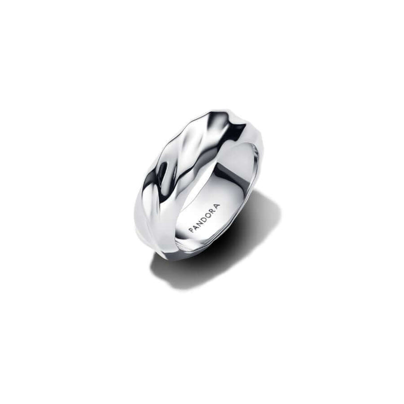 Pandora Essence Rippled  Wide Sormus 193886C00