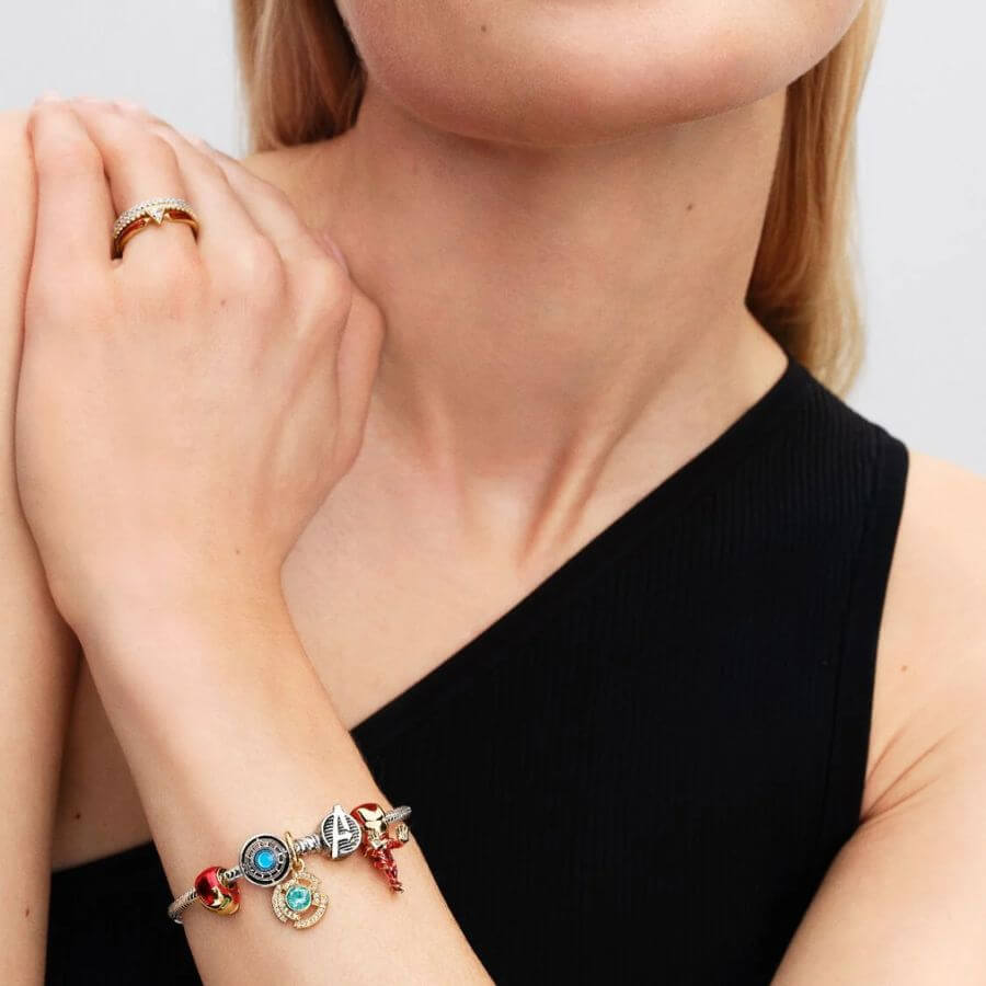 Pandora x Marvel Iron Man Kypärä Charm Hela 764213C01